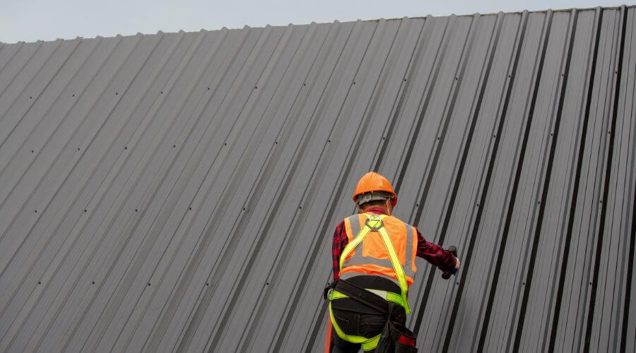 Professional metal roof installation services in Palm Desert, CA